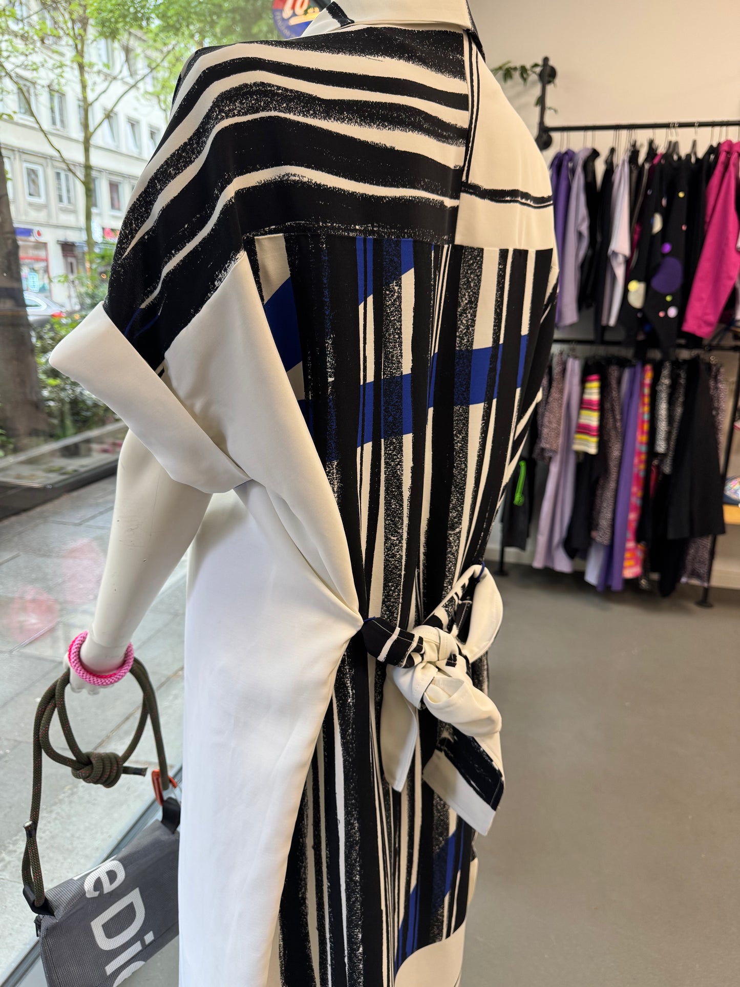 WorkDress abstract lines